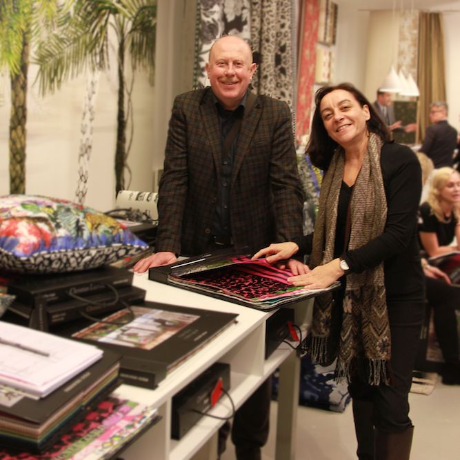 Rainer Scheid und Petra Mathis Scheid auf der Parismesse am Stand von Designers Guild. Um Sie kompetent zu beraten, halten wir uns ständig auf dem Laufenden.